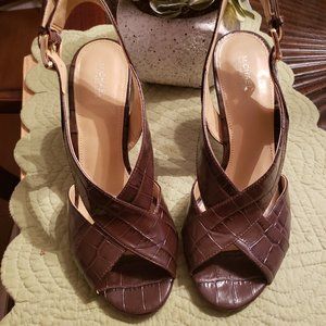 Michael Korea brown Leather Sandals Size 9